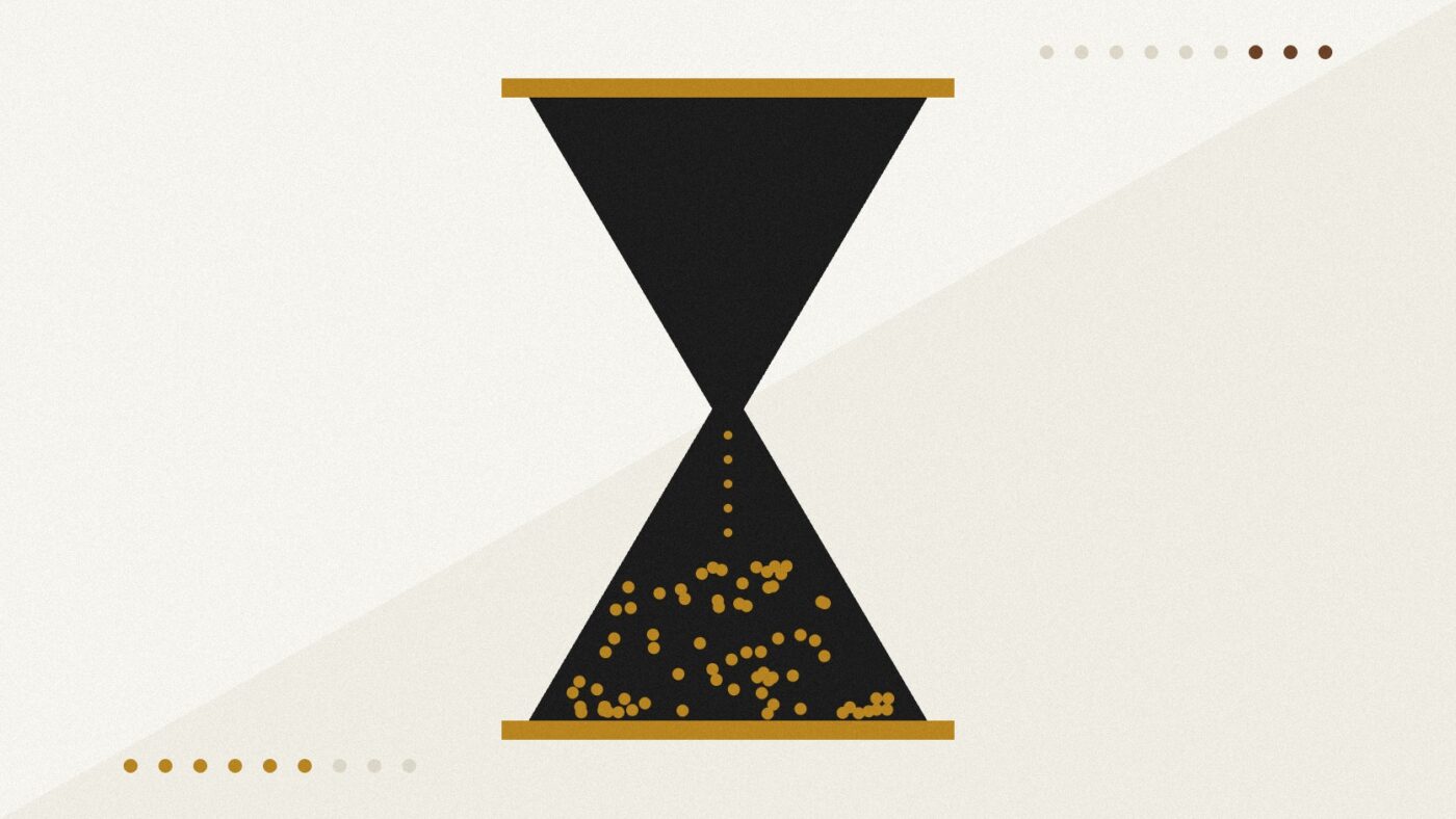 Abstrakte Illustration: geometrische Sanduhr, in der sich goldene Prämienpunkte sammeln
